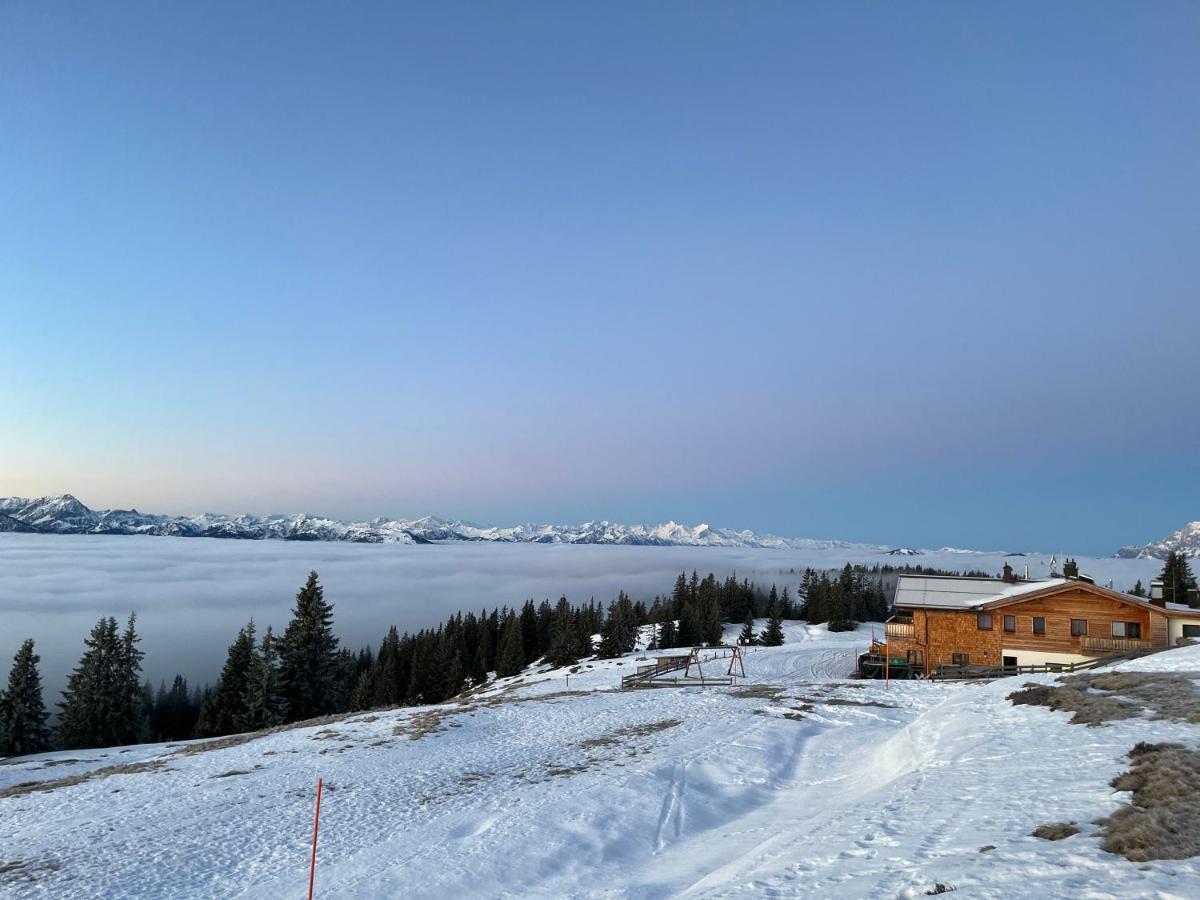 Radstaedter Huette Im Winter Nicht Mit Dem Auto Erreichbar Wunderschoene Alleinlage Schwemmberg Luaran gambar